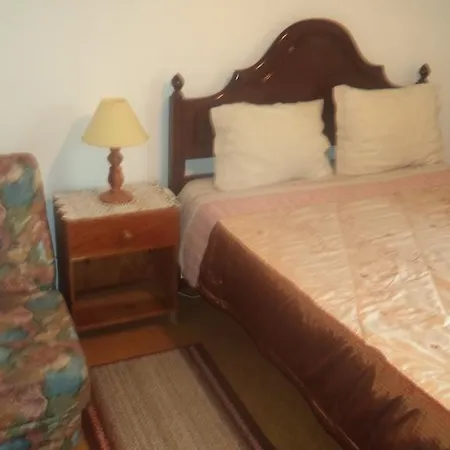 Pensión Casa Romao 3*