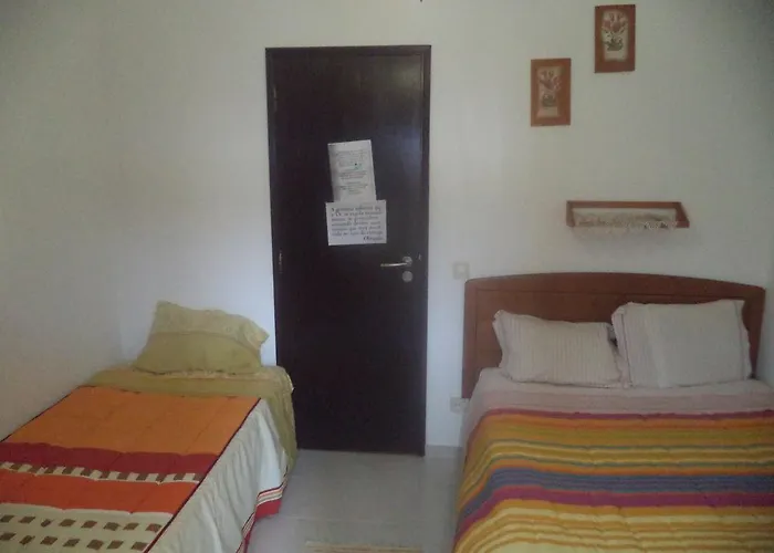 ゲストハウス Casa Romao 3*